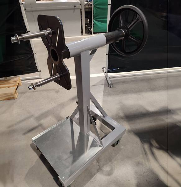 FABRICATION D'UN CHARIOT DE MANUTENTION CHEZ NOTRE CLIENT AXEL'ONE, LYON AUVERGNE RHONE ALPES